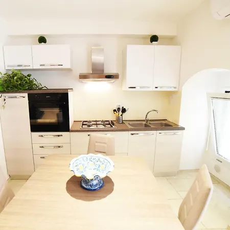 Locazione Turistica Marechiaro Holiday home *