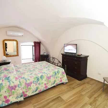 Holiday home Locazione Turistica Marechiaro *